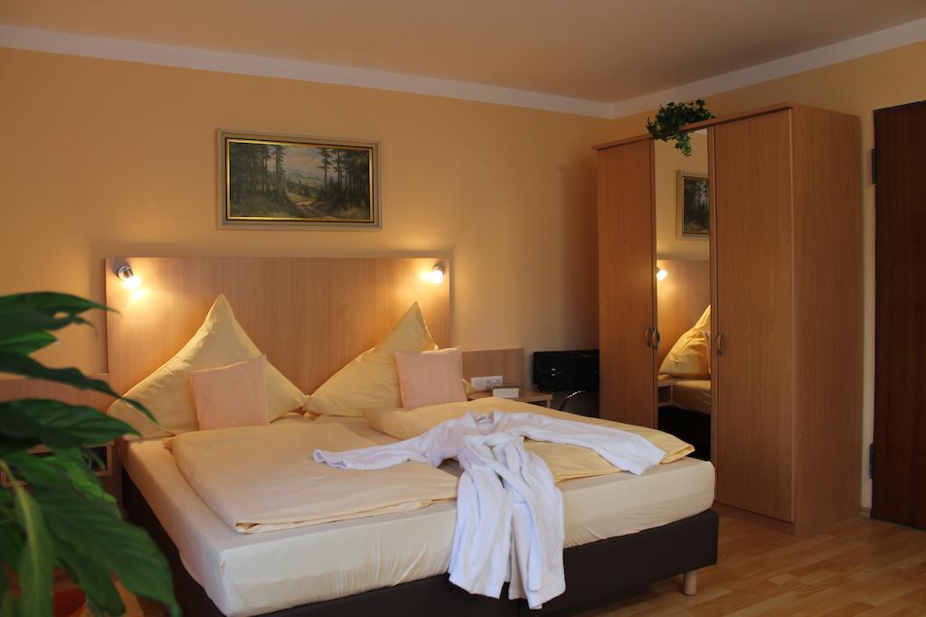 Hotel Brigitte 바트크로찡엔 객실 사진