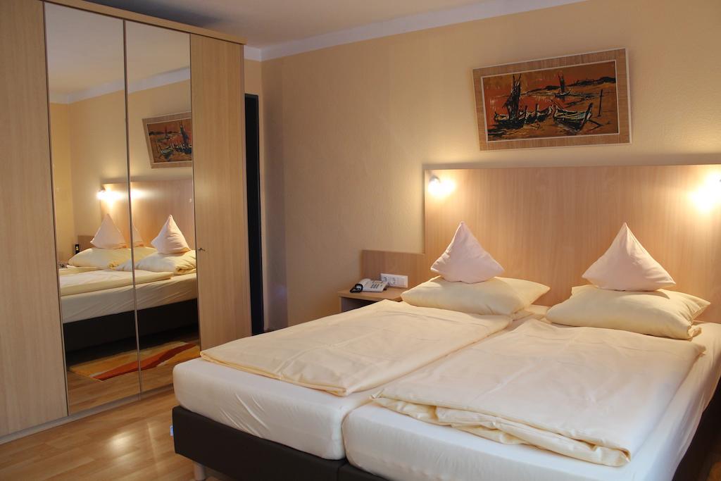 Hotel Brigitte 바트크로찡엔 외부 사진
