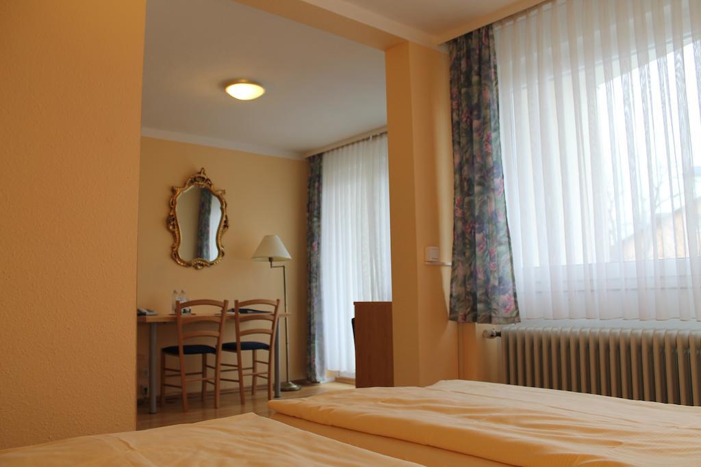 Hotel Brigitte 바트크로찡엔 객실 사진