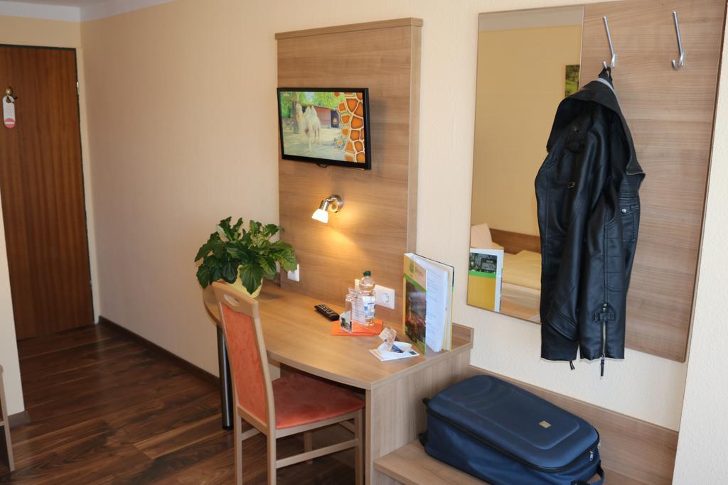 Hotel Brigitte 바트크로찡엔 외부 사진